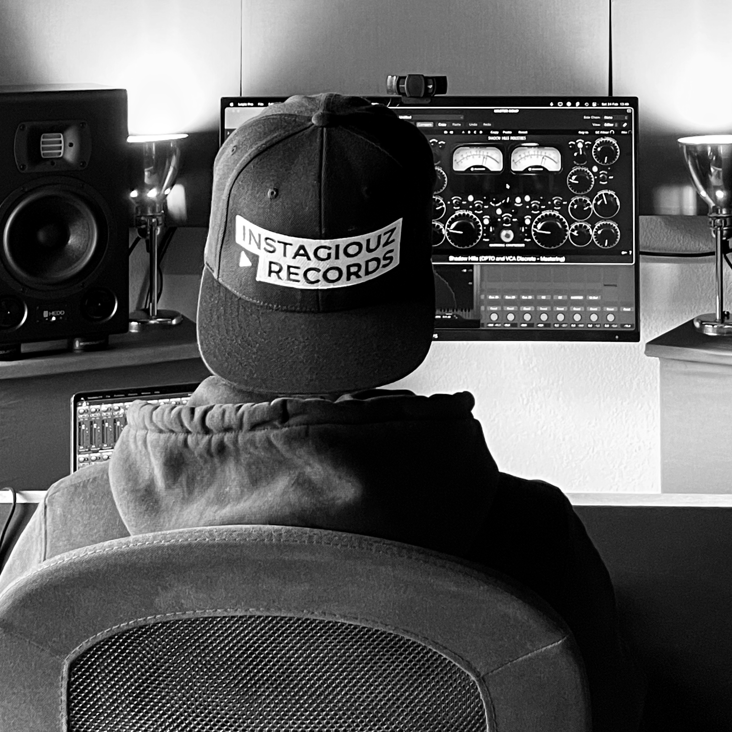 Nick van Drunen in the studio